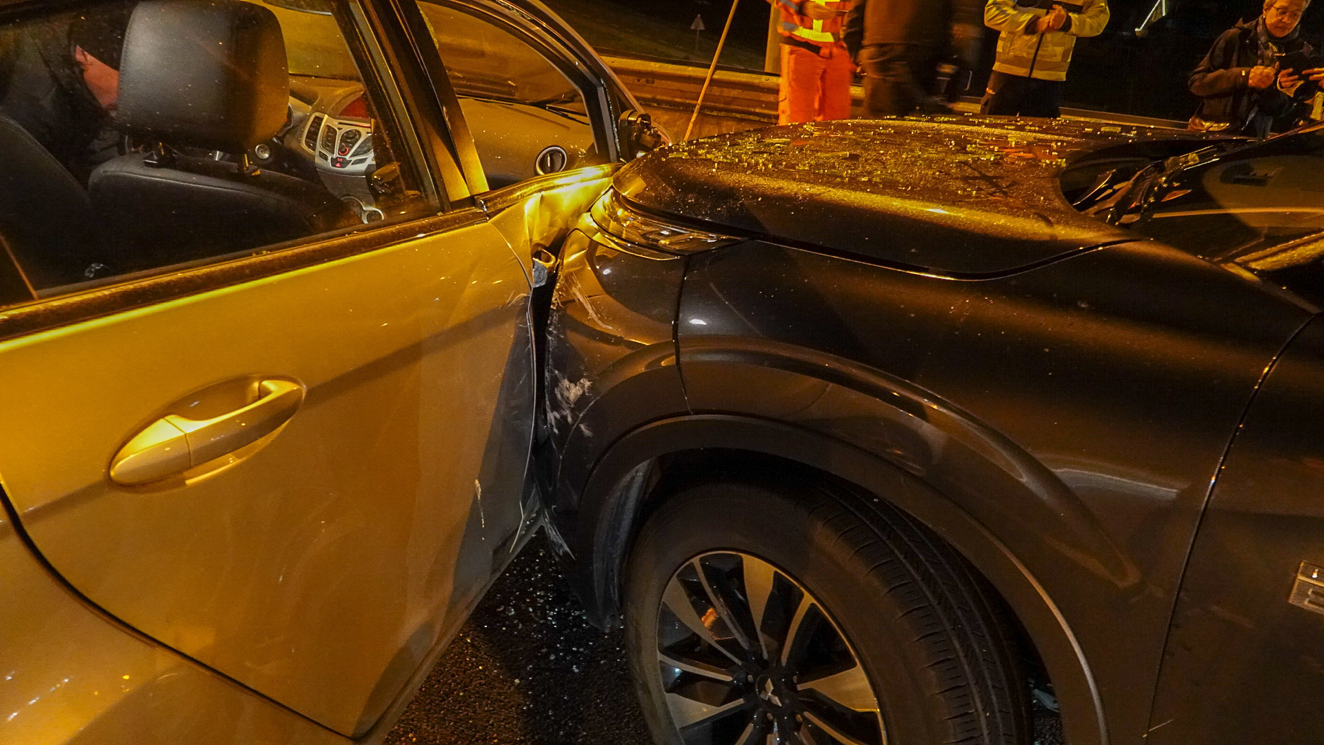 Foto: ongeval Heehrugowaard 2 autos.jpeg